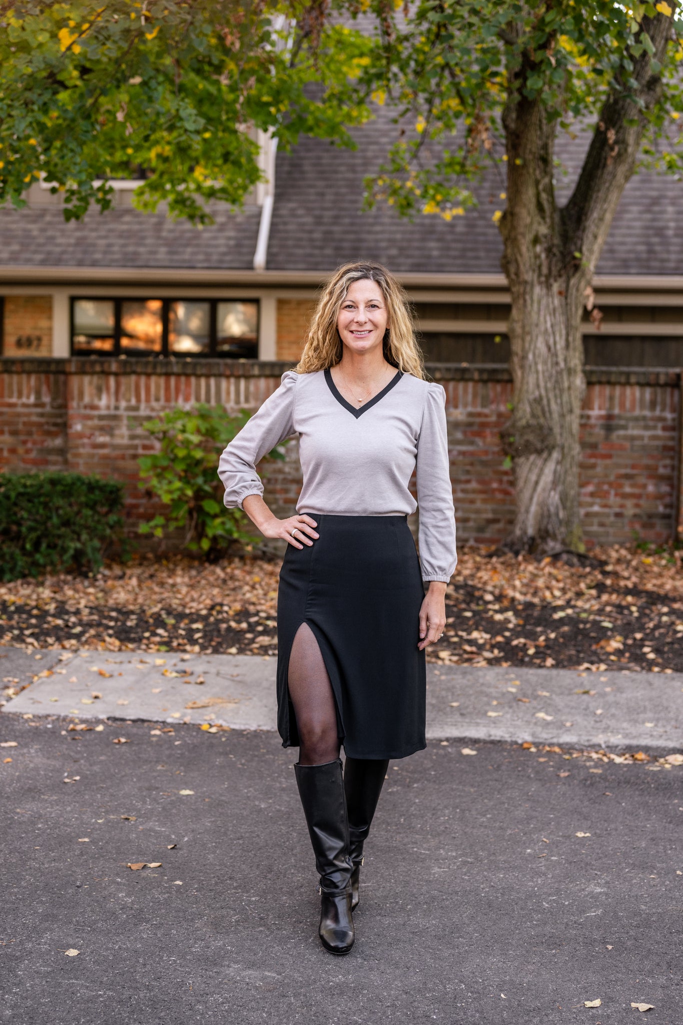 Contrasting V- Neck Top