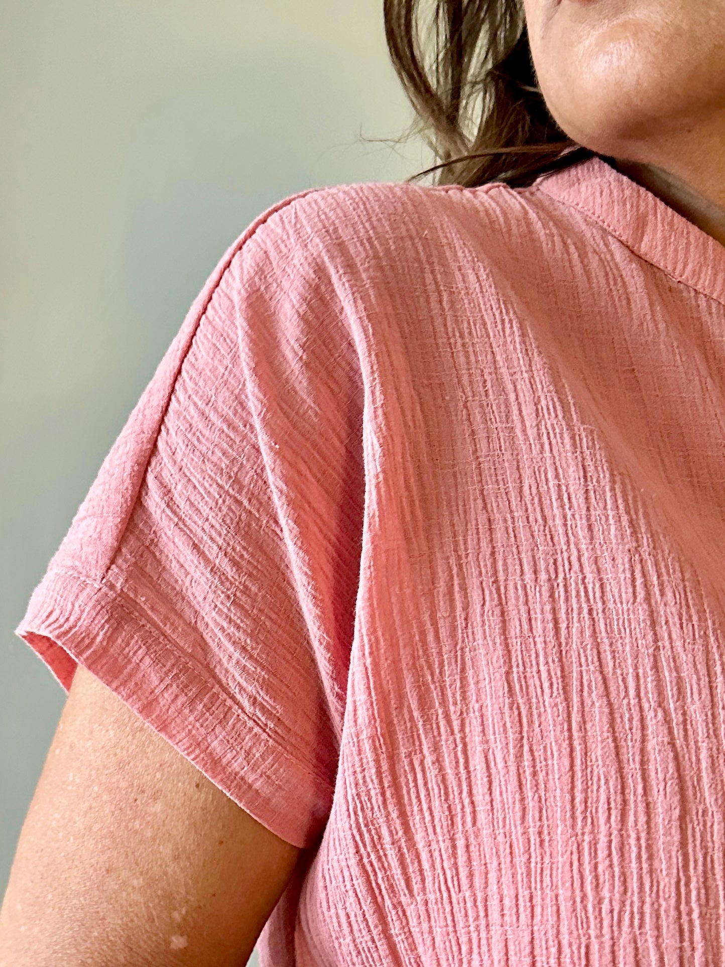 dolman band collar blouse