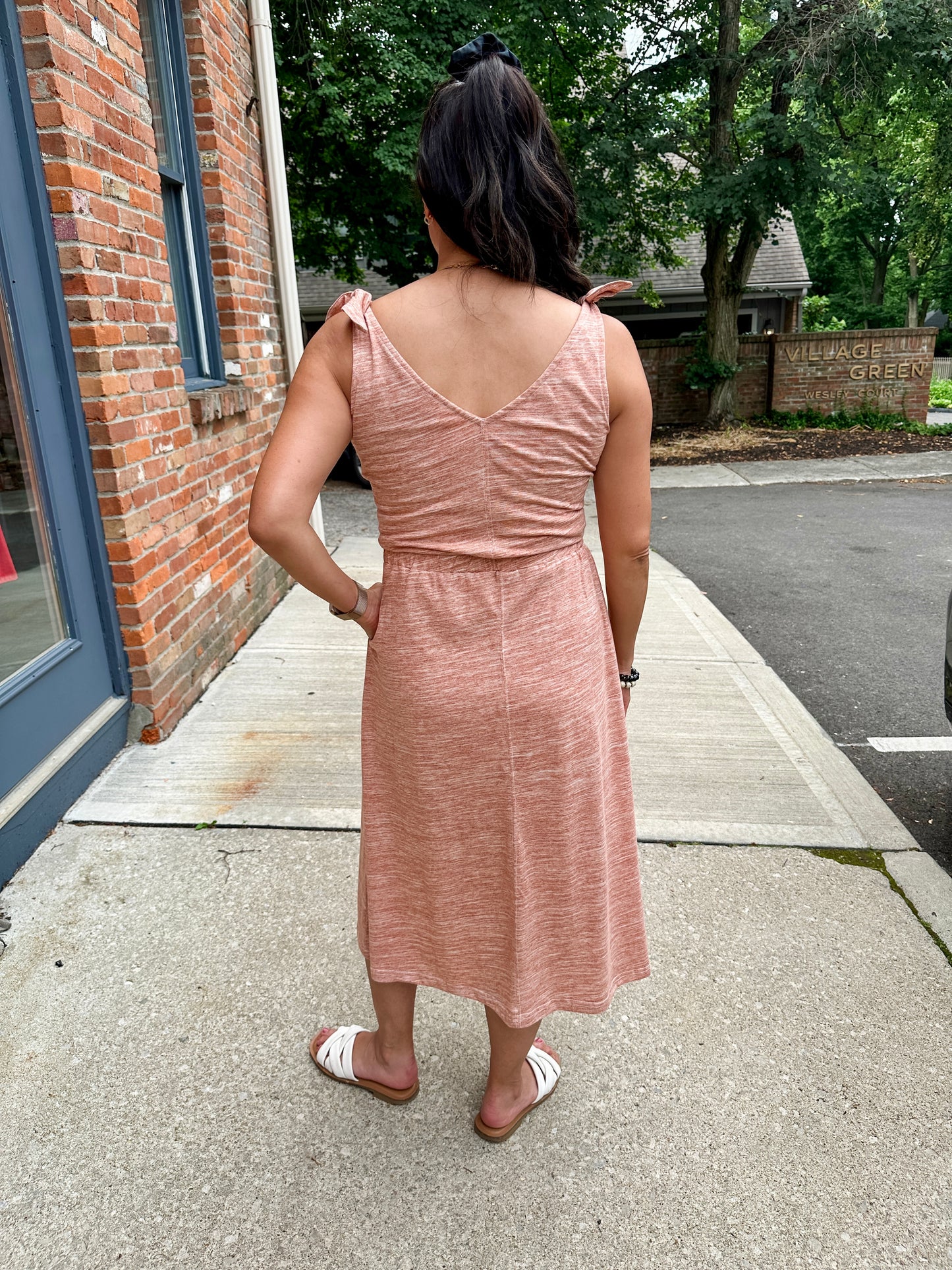 Shoulder Tie knit dress