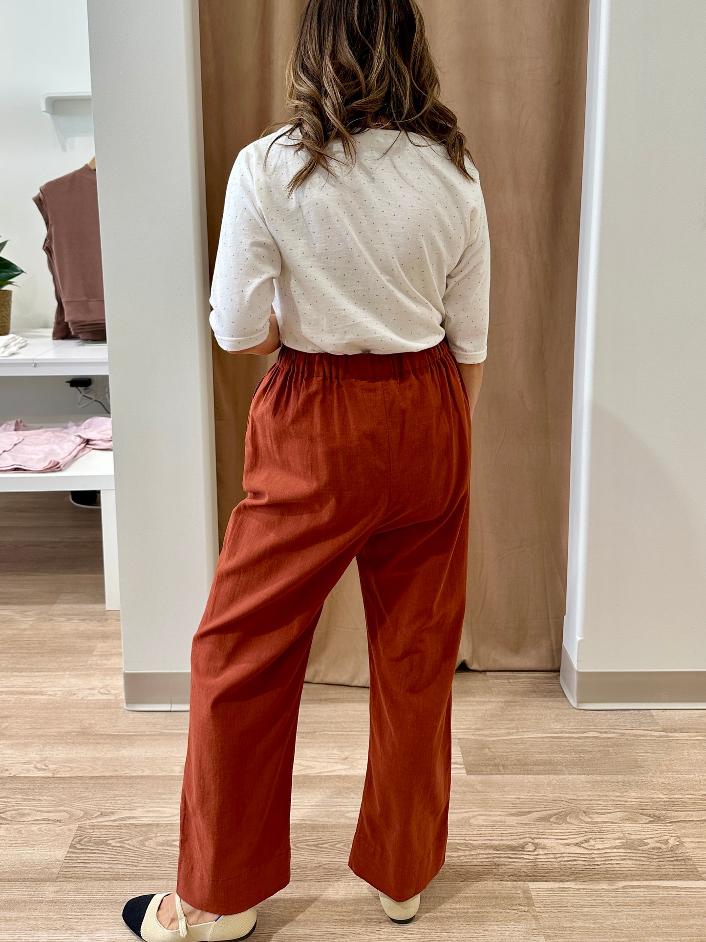 Pull-On Linen Pant