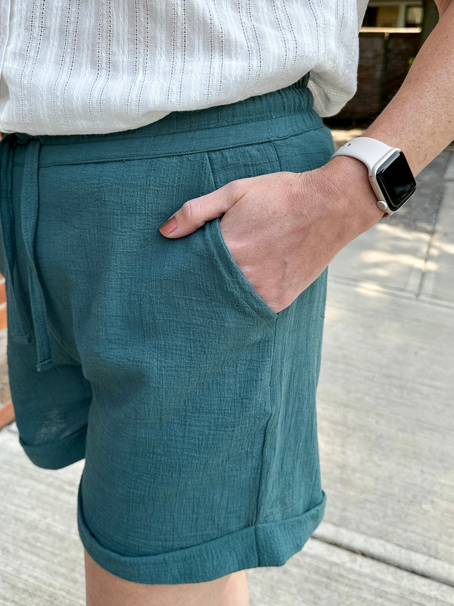 Crinkle Cotton Gauze Pull-On Short