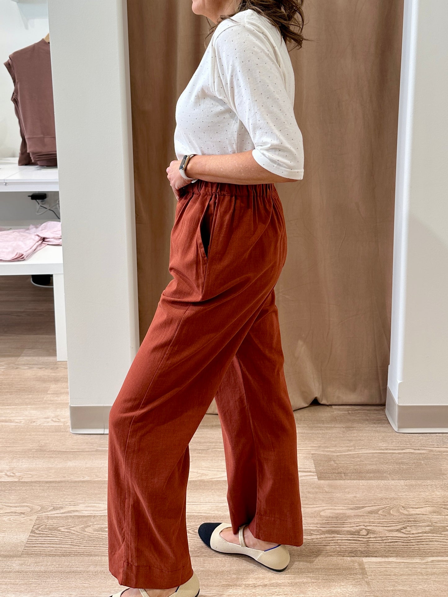 Pull-On Linen Pant