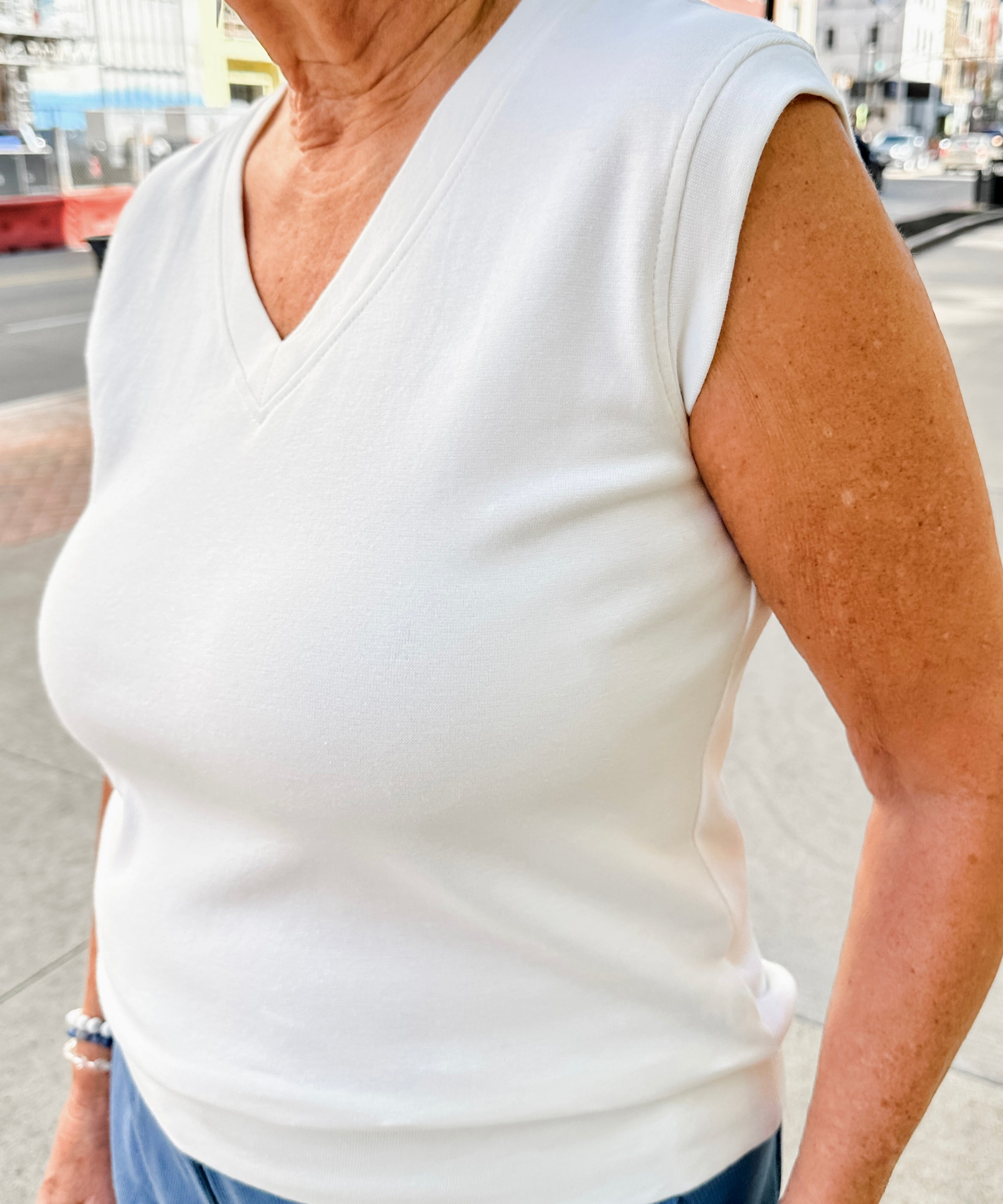 sleeveless knit vest top