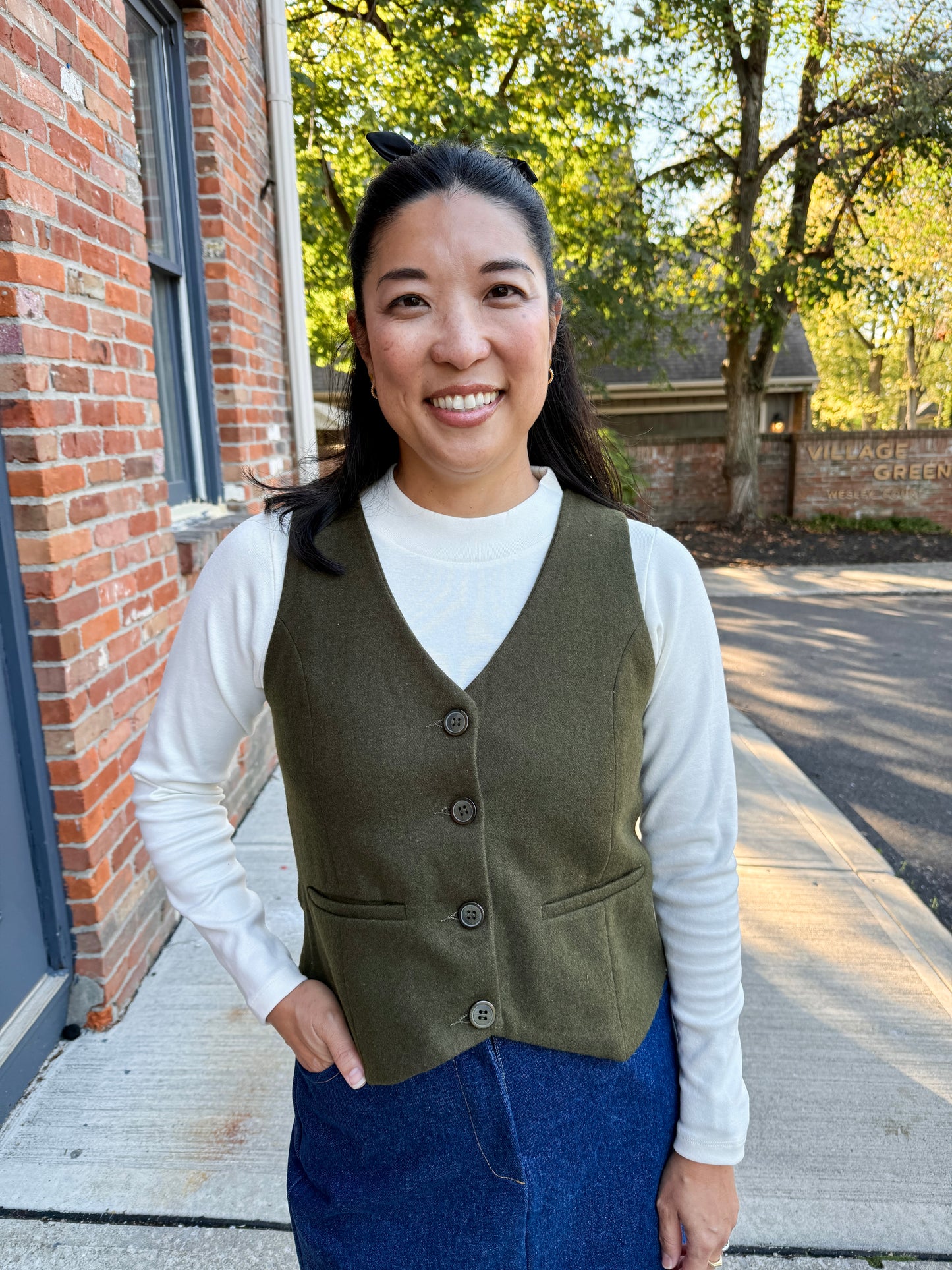 Button-Front Vest (rifle green)