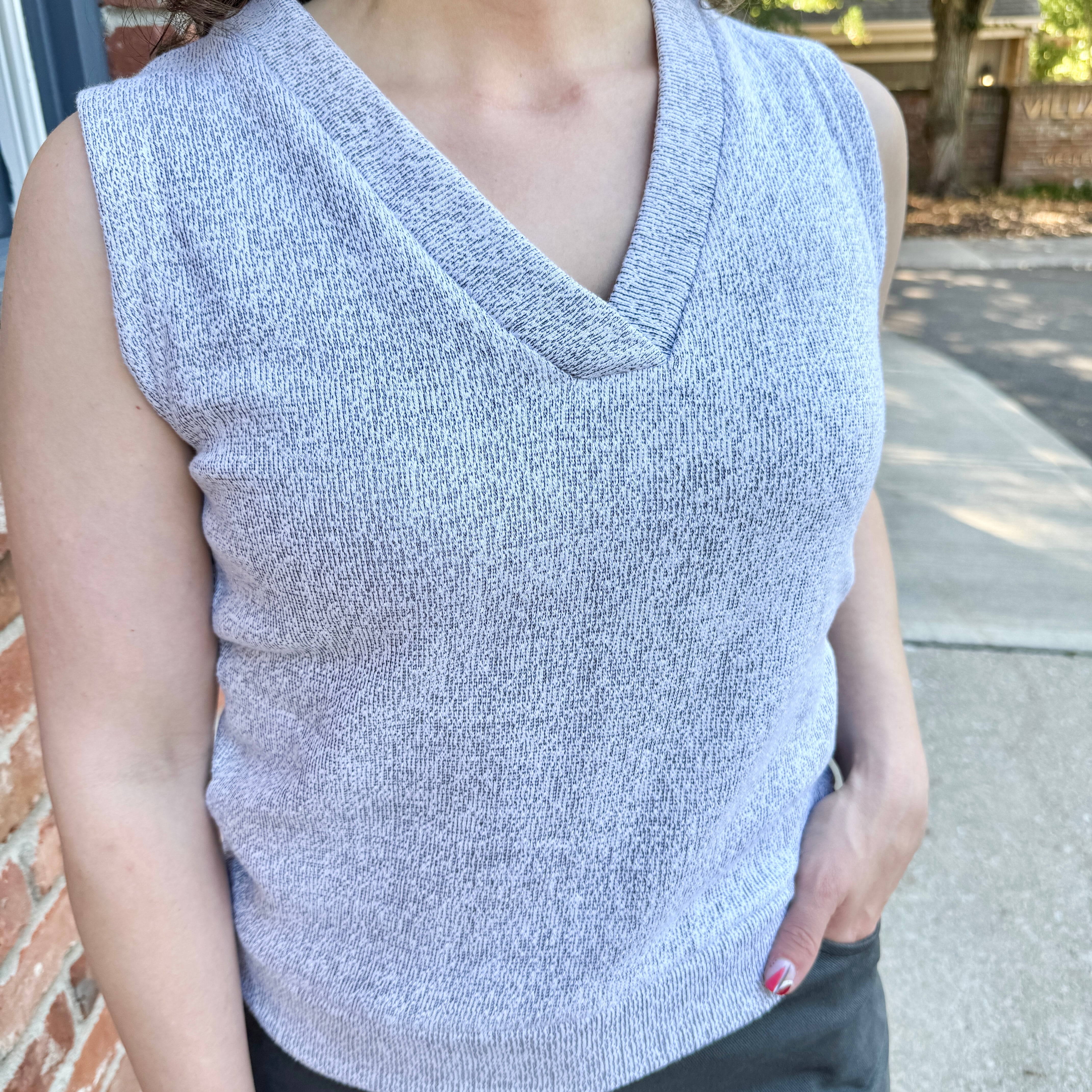 Fleece Vest black and white