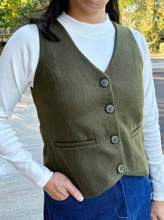 Button-Front Vest (rifle green)