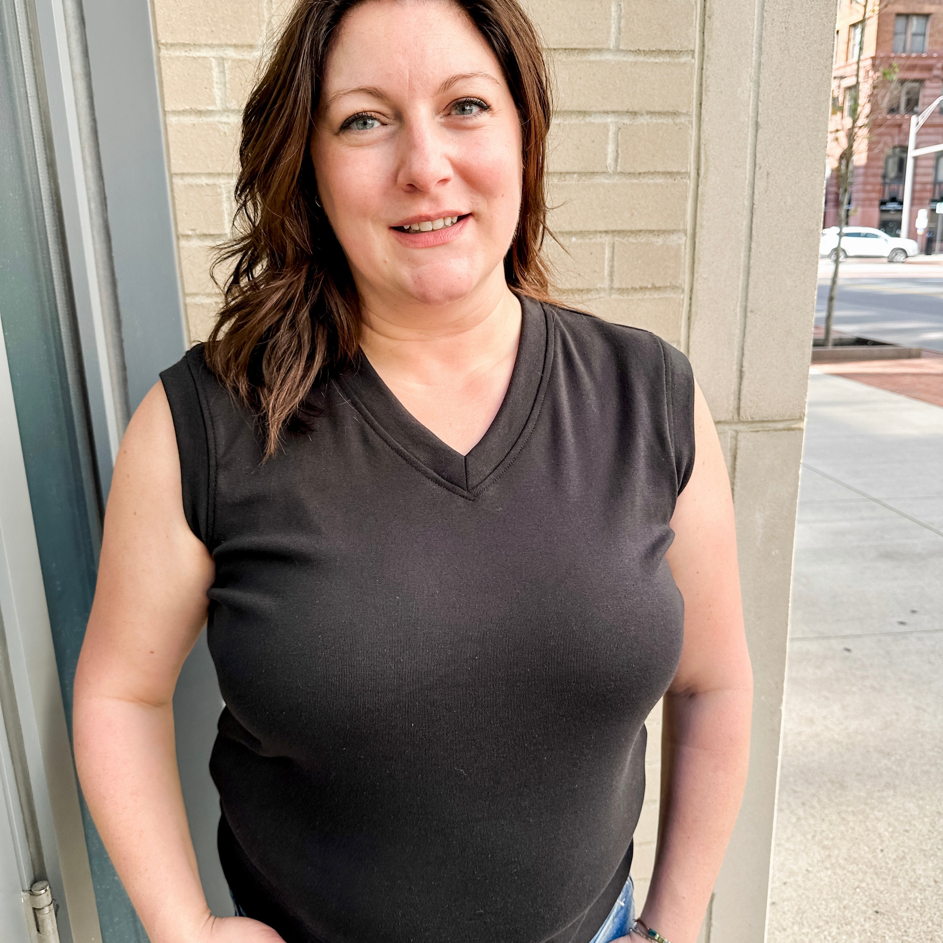 sleeveless knit vest top