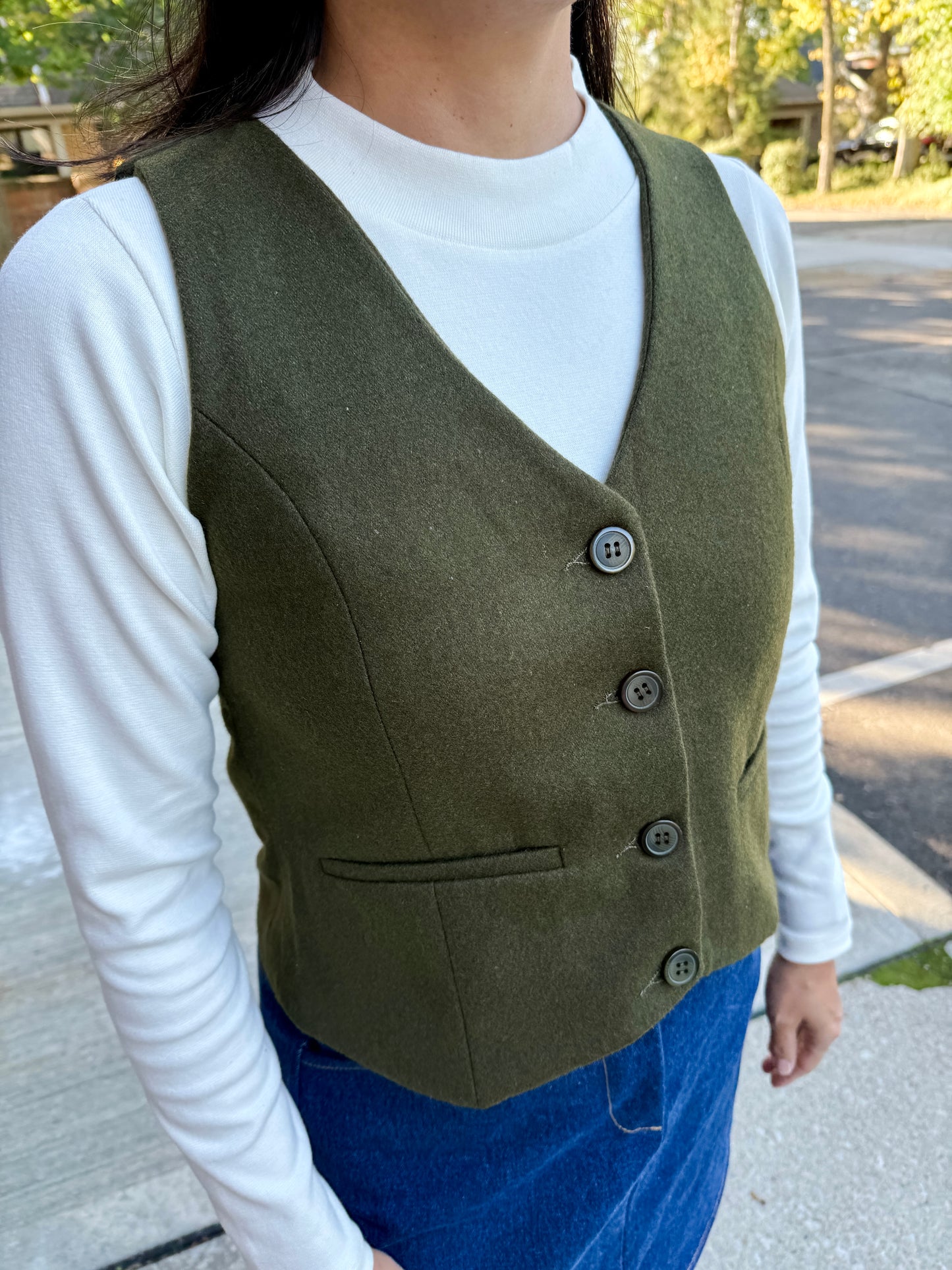Button-Front Vest (rifle green)