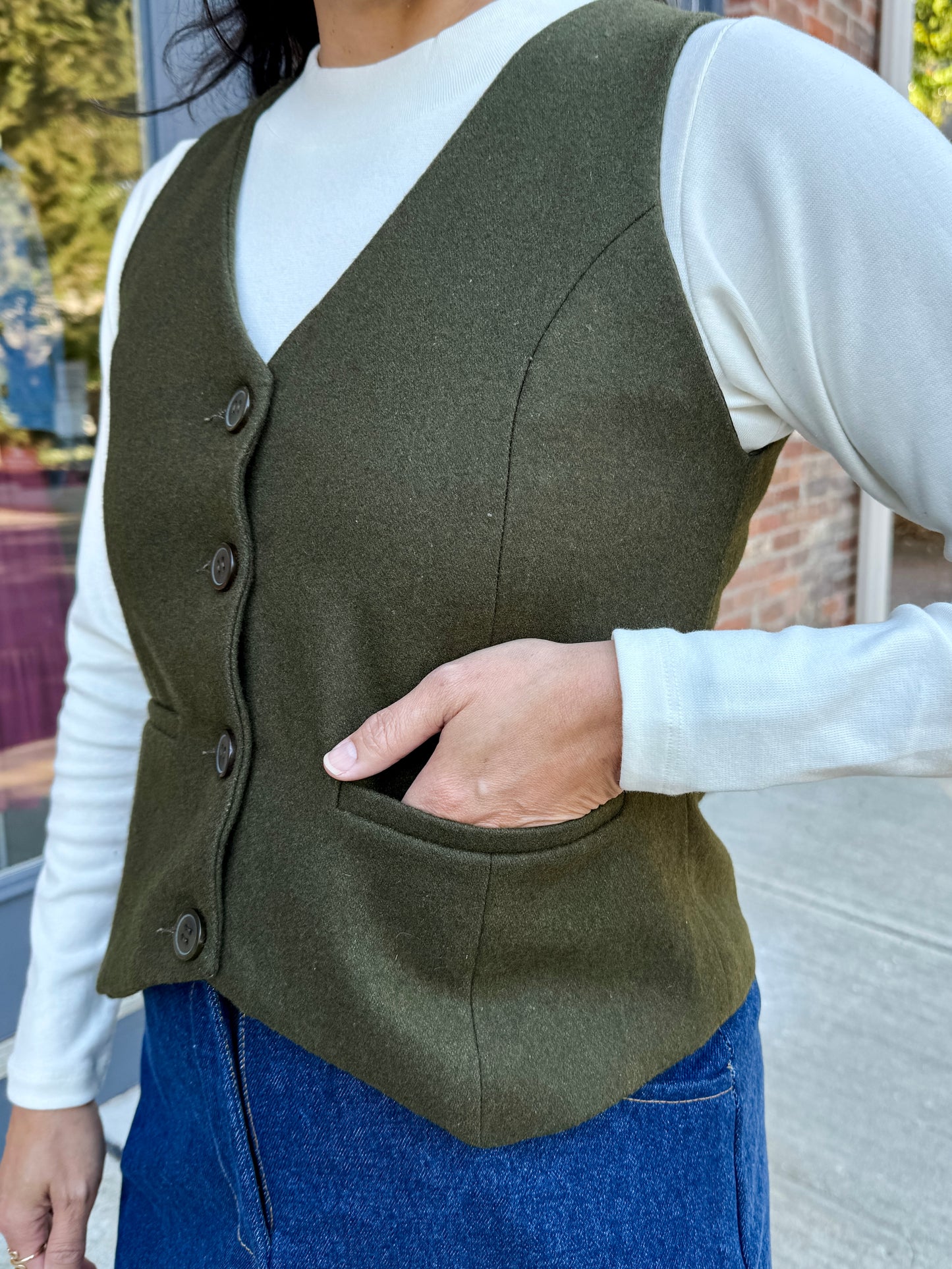 Button-Front Vest (rifle green)