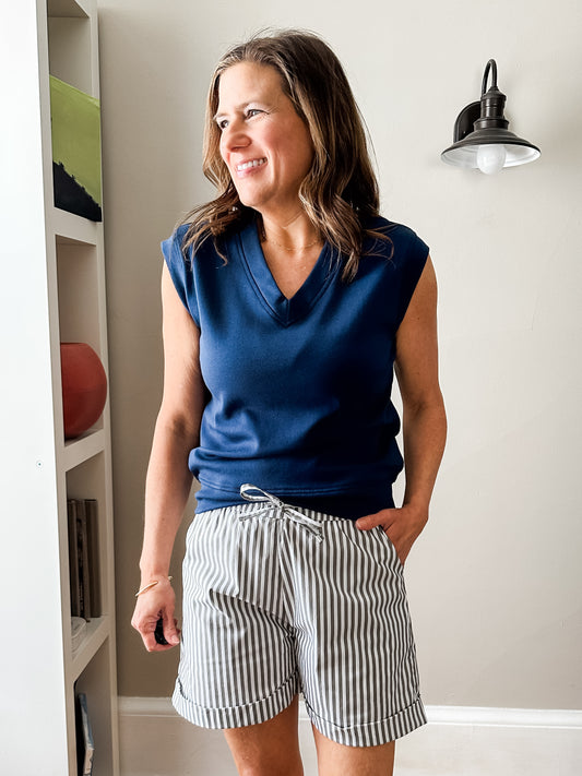 sleeveless knit vest top