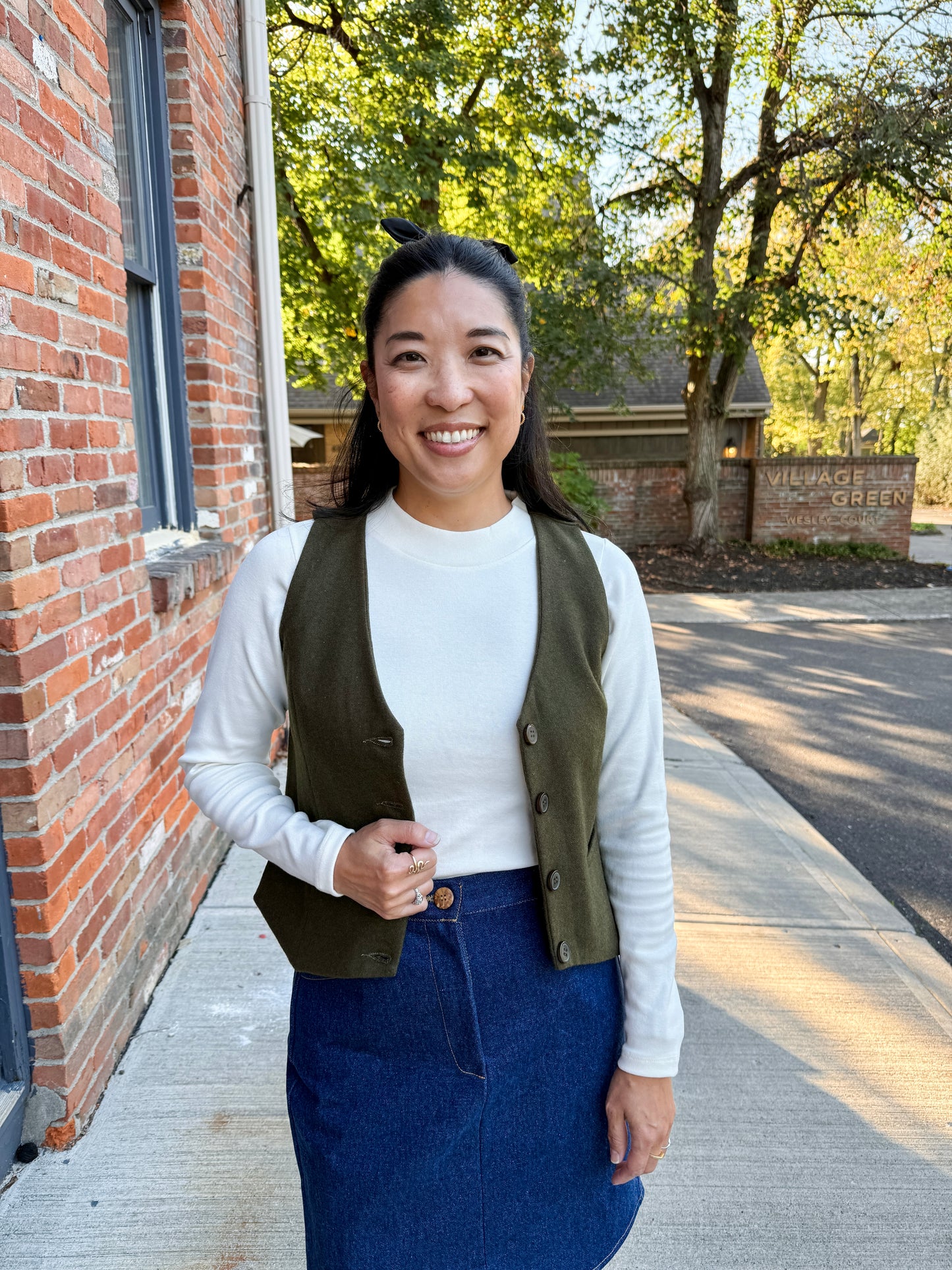 Button-Front Vest (rifle green)