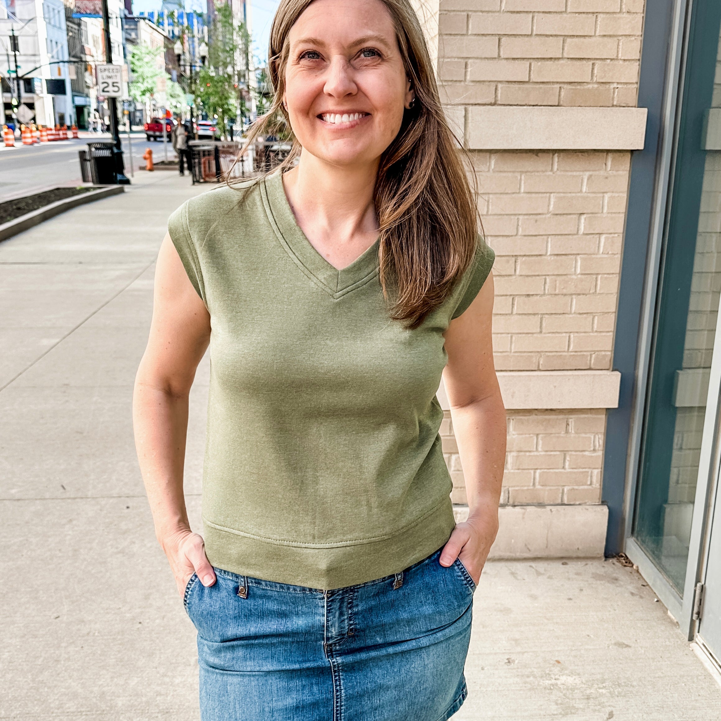 sleeveless knit vest top