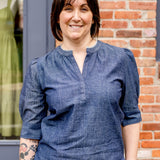 Elbow sleeve with frayed collar