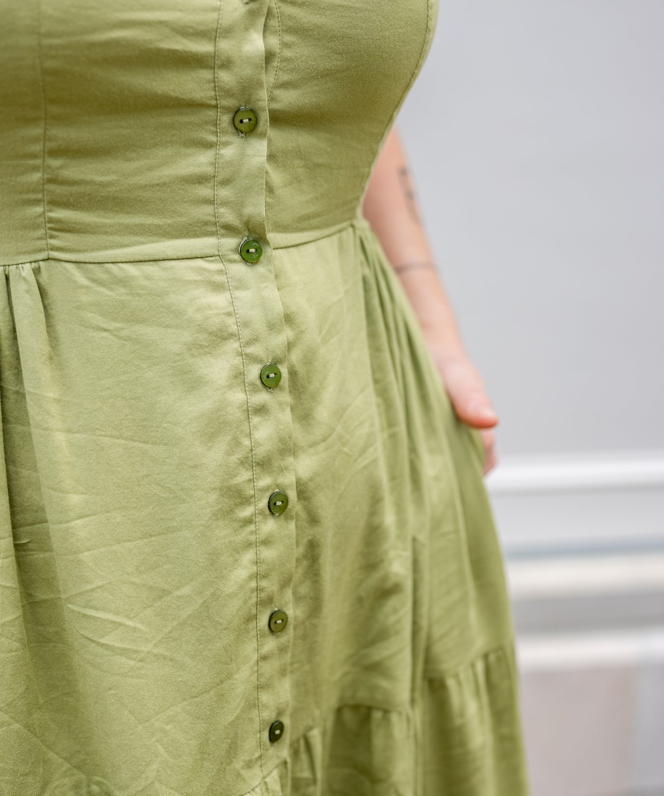 Sweetheart Button-Front Tiered Midi Dress