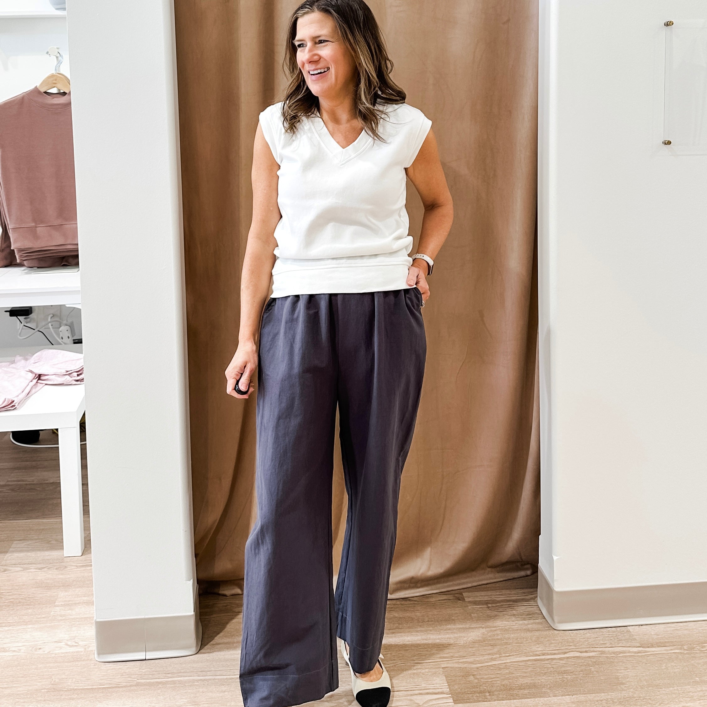Pull-On Linen Pant