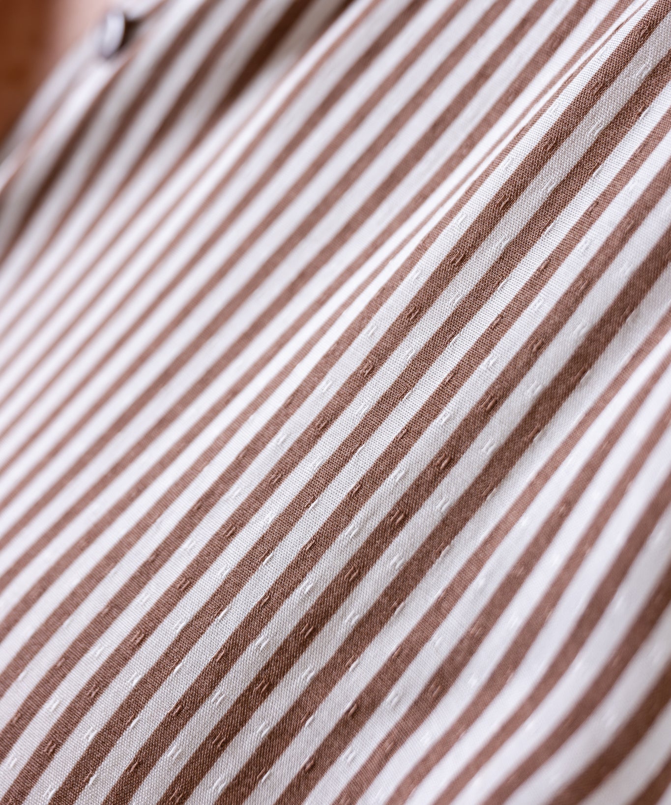 Classic Fit Button-Up Brown Stripe