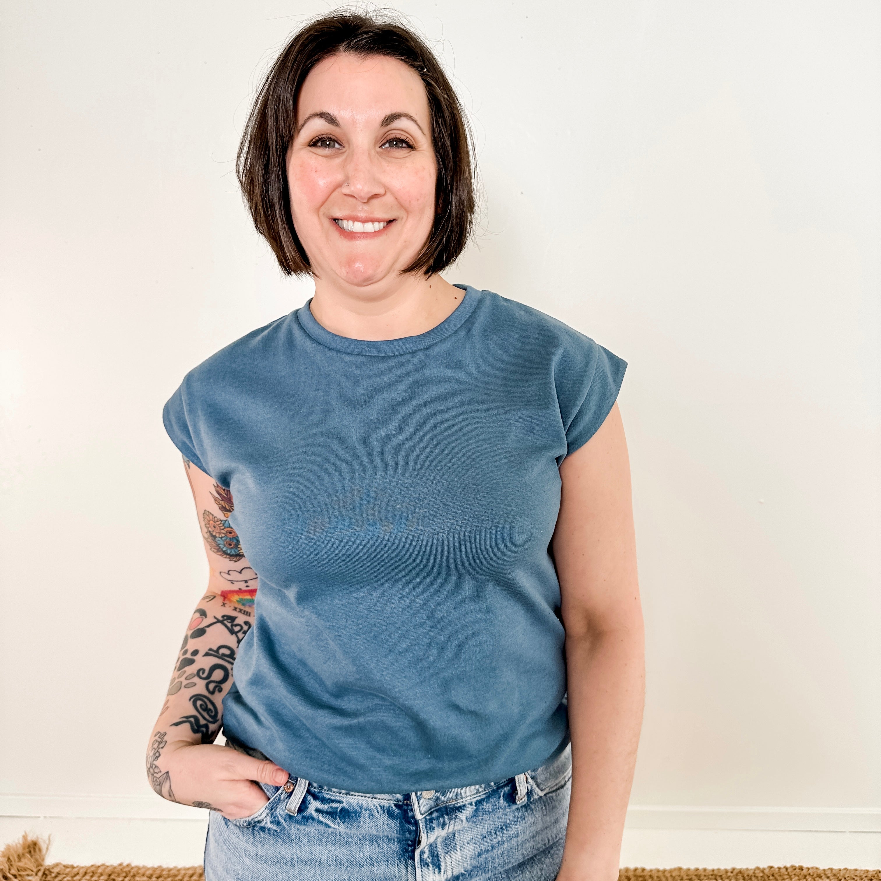 Strong Shoulder Knit Top