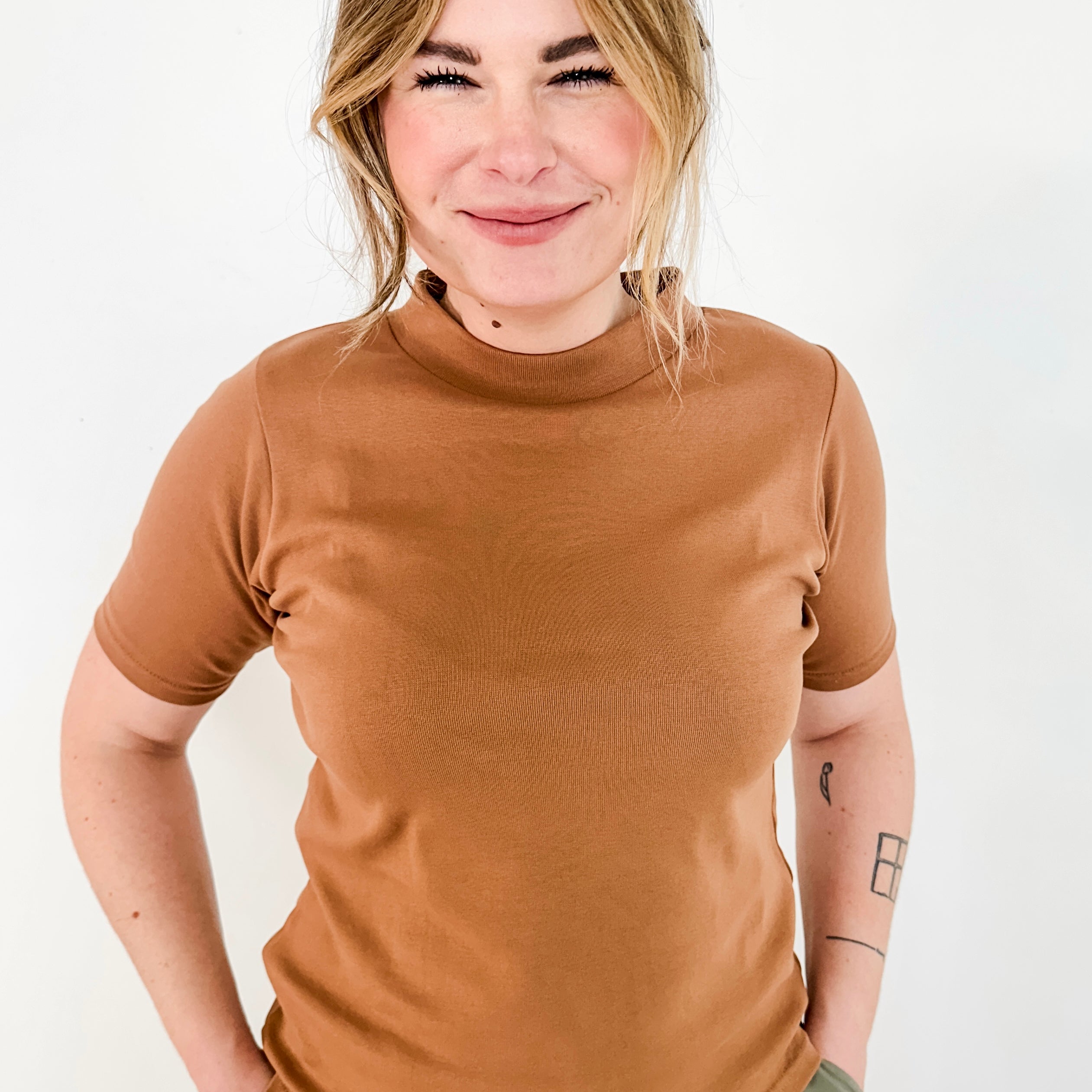 Elbow Sleeve Mock Neck