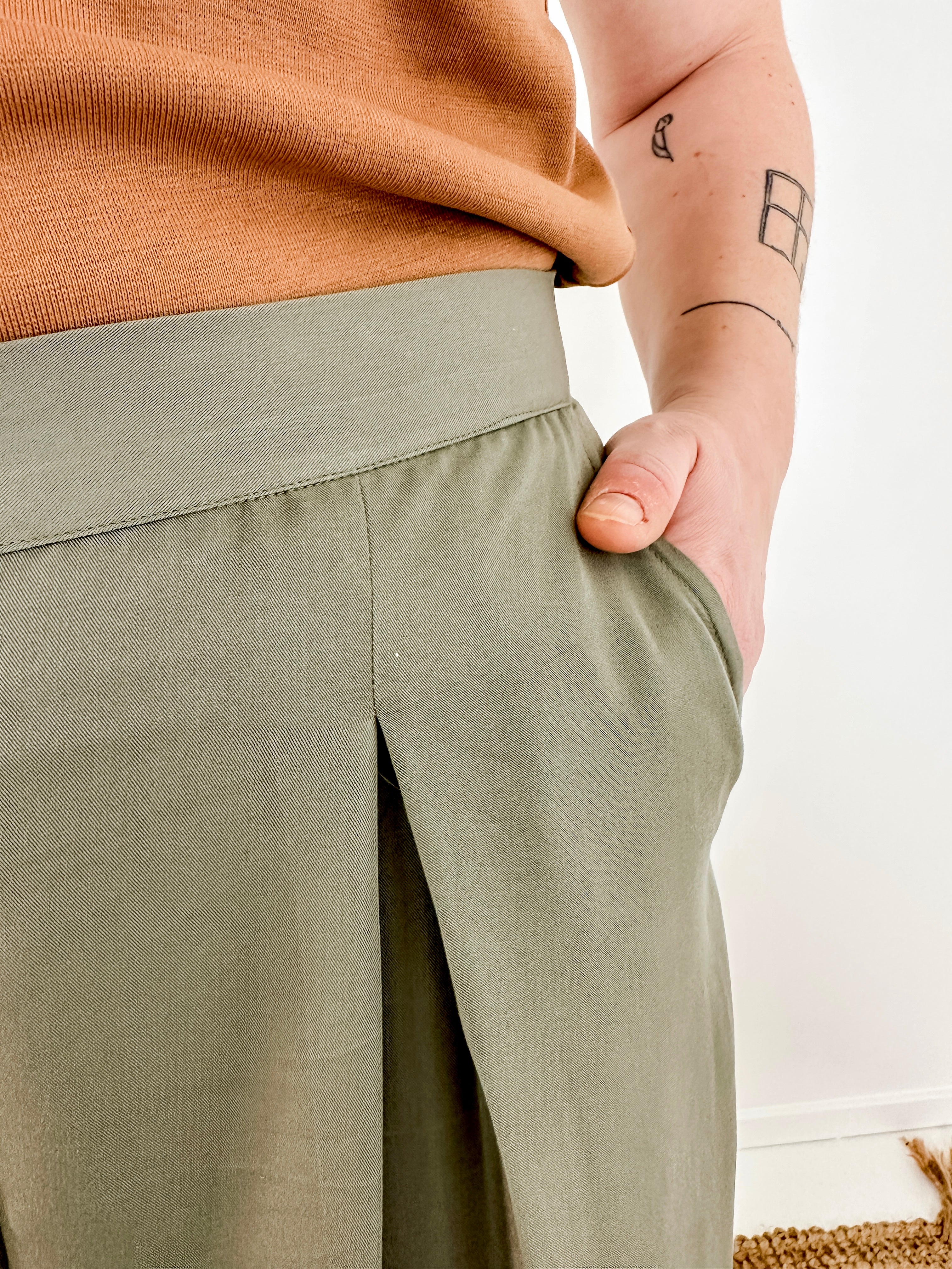 Box Pleat Dress Pant – Evolverie Clothing