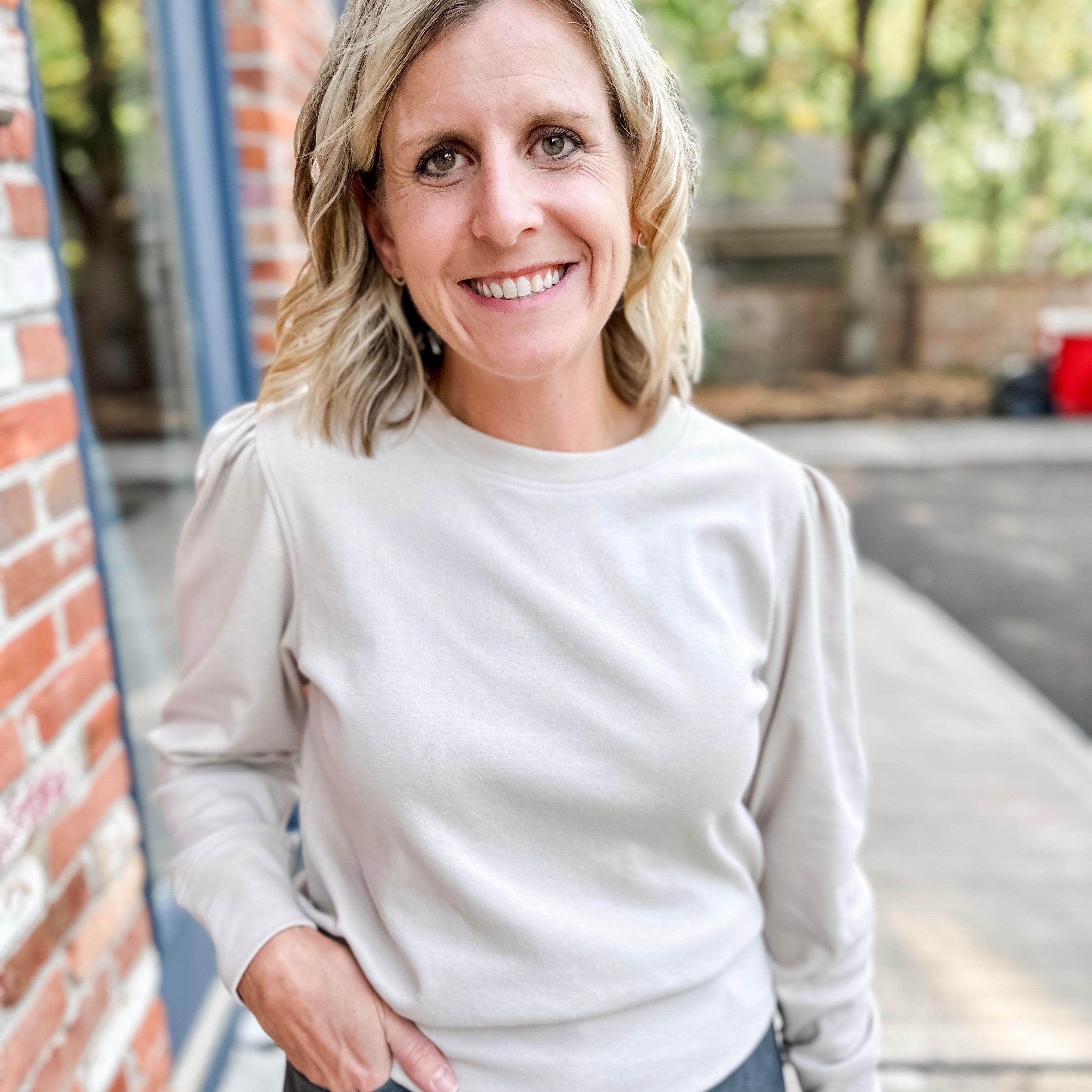 Puff Sleeve Pull Over Sweater