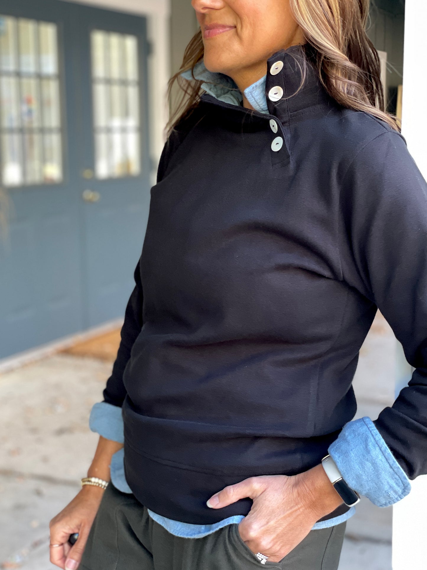 Button Mock Neck Pull-Over